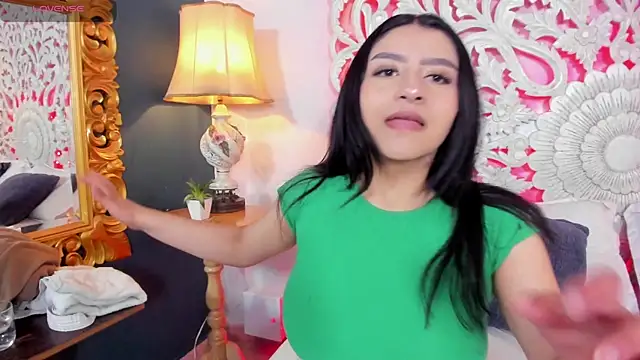 Sam collinss  online show from 11.04.25