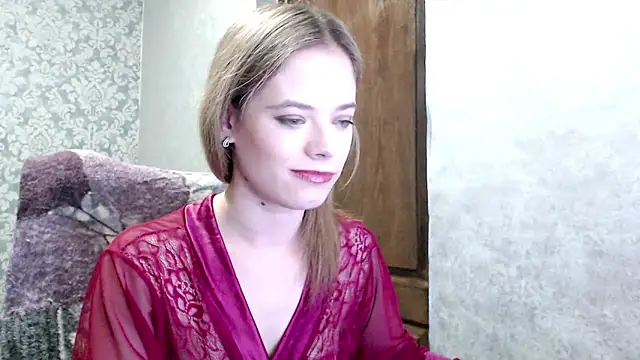 Snapshot of Kate__Loves chatting on 10.06.25 Kate Loves online show from 10.06.25