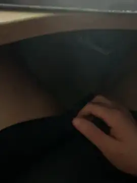 Snapshot of jstntz chatting on 10.21.25 jstntz online show from 10.21.25