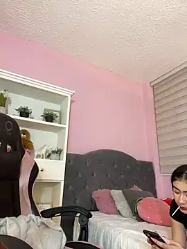 Snapshot of camila1_torres_ chatting on 02.19.26 camila1 torres online show from 02.19.26