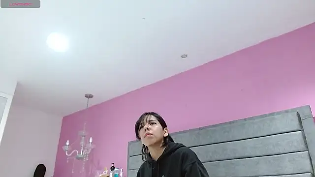 BlueHoney12 online show from 10.04.25