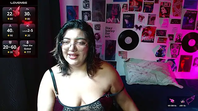 Roxy f w online show from 04.17.26