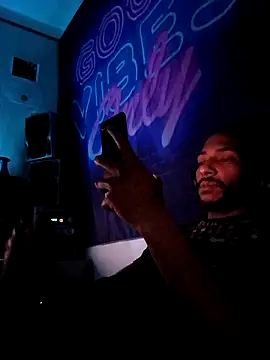 Mikaaa97 online show from 04.14.26