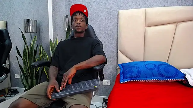 SkylerBigxxx online show from 09.30.25