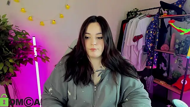 Snapshot of Mia_R0ss chatting on 02.01.26 Mia R0ss online show from 02.01.26