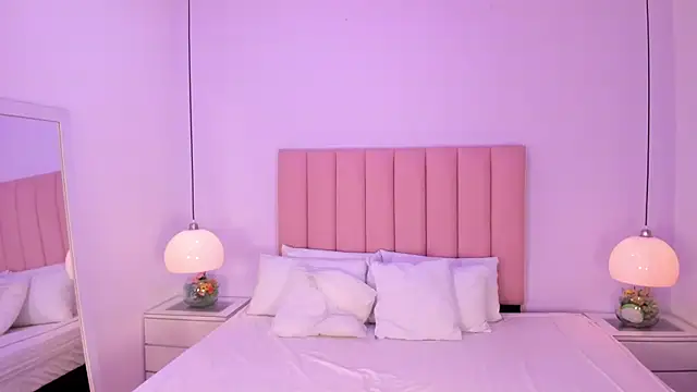 Amy Ferreira online show from 11.02.25