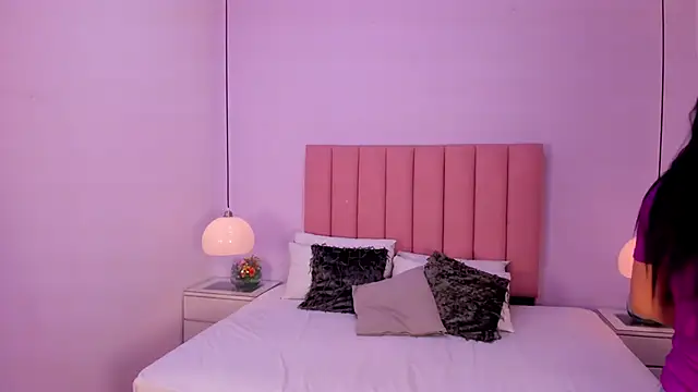 Amy Ferreira online show from 11.13.25