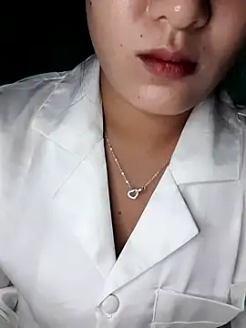 Snapshot of Linksys_nicee chatting on 12.21.25 Linksys nicee online show from 12.21.25