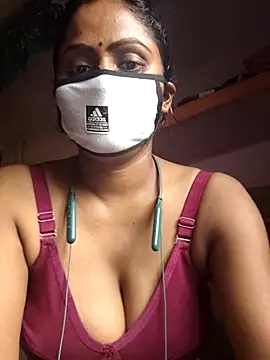 Jasmine Januja online show from 10.07.25