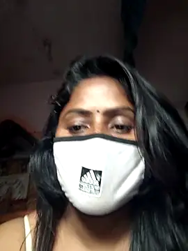 Jasmine Januja online show from 11.21.25