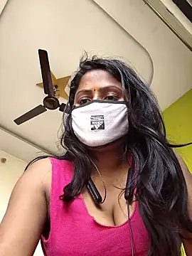 Snapshot of Jasmine_Januja chatting on 01.11.26 Jasmine Januja online show from 01.11.26