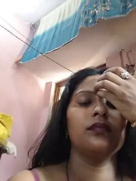 Jasmine Januja online show from 06.05.26