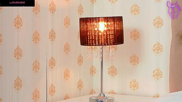 CoraVex online show from 10.13.25