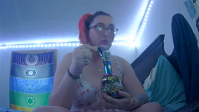Violet-Dreamz333 online show from 12.21.25