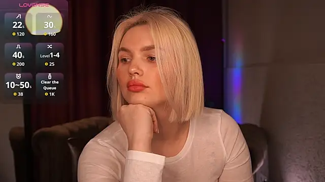 Amelia Wells online show from 12.02.25