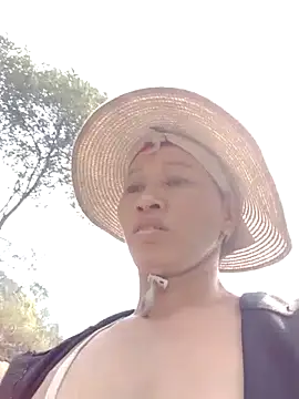 donna-bae online show from 03.02.26