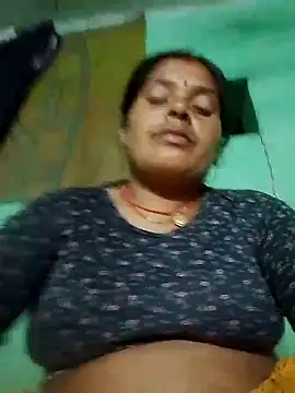 Snapshot of Sona7070 chatting on 10.16.25 Sona7070 online show from 10.16.25