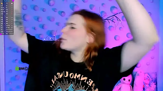 casey meow  online show from 12.23.25