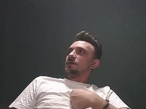 guesswhatbitch online show from 10.03.25