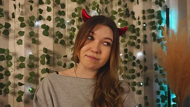 cheeky cherry juice online show from 11.01.25