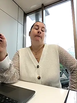 Snapshot of bichota85 chatting on 02.02.26 bichota85 online show from 02.02.26