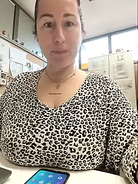 Snapshot of bichota85 chatting on 02.10.26 bichota85 online show from 02.10.26