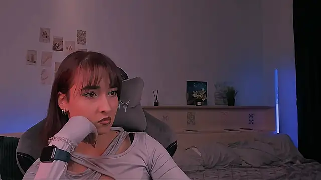 yourfitoviolett online show from 10.07.25
