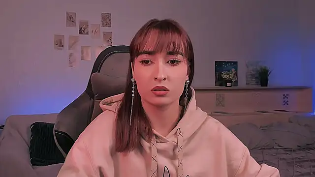 yourfitoviolett online show from 10.14.25