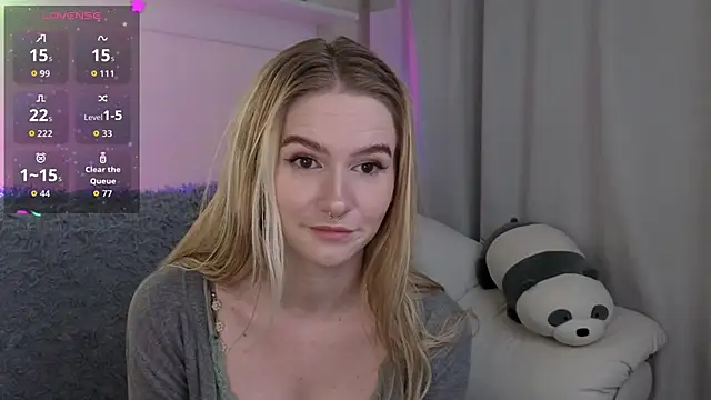 Snapshot of Ange_Lus chatting on 11.18.25 Ange Lus online show from 11.18.25