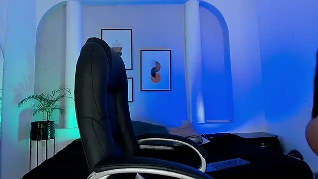 Juanita  acosta1 online show from 11.26.25