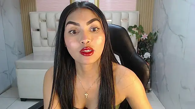 lissandra s online show from 11.18.25