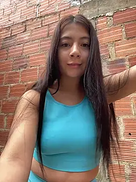 Snapshot of Karlee_Grey1 chatting on 10.28.25 Karlee Grey1 online show from 10.28.25