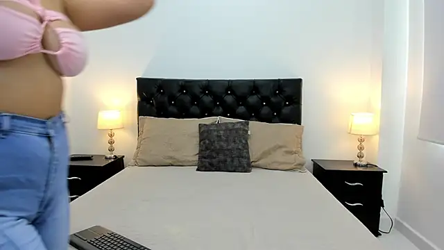 Alejandra rossi1 online show from 10.04.25