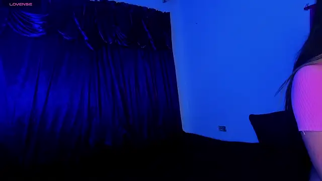 Shairaclark  online show from 11.27.25