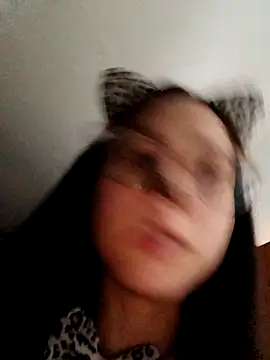 Snapshot of linameii chatting on 10.29.25 linameii online show from 10.29.25