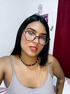 Renata Zoe online show from 10.05.25