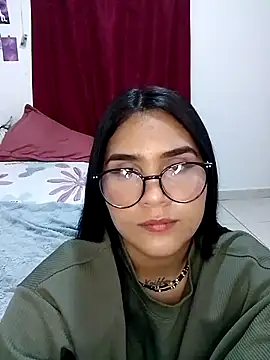 Snapshot of Renata_Zoe chatting on 10.22.25 Renata Zoe online show from 10.22.25