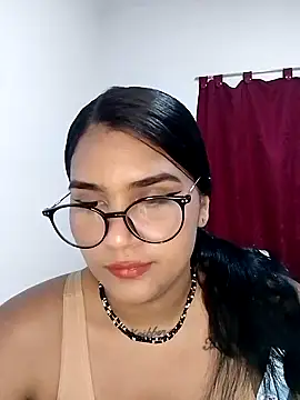 Snapshot of Renata_Zoe chatting on 10.23.25 Renata Zoe online show from 10.23.25