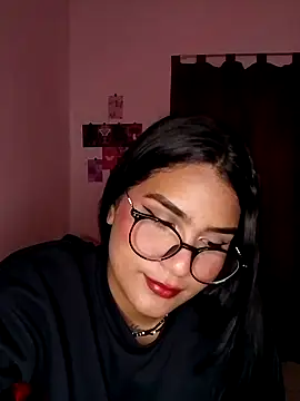 Snapshot of Renata_Zoe chatting on 11.11.25 Renata Zoe online show from 11.11.25