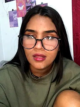 Snapshot of Renata_Zoe chatting on 11.26.25 Renata Zoe online show from 11.26.25