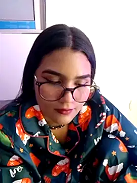 Snapshot of Renata_Zoe chatting on 12.01.25 Renata Zoe online show from 12.01.25