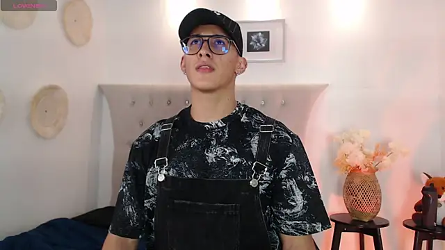 SalvadorFit online show from 09.21.25