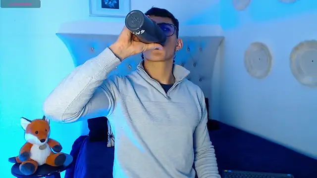 SalvadorFit online show from 11.04.25