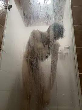 Snapshot of arthurdavies chatting on 10.21.25 arthurdavies online show from 10.21.25