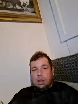 Snapshot of jerryaaron81 chatting on 09.20.25 jerryaaron81 online show from 09.20.25