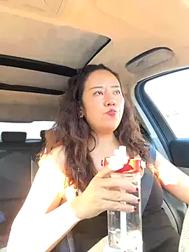 Snapshot of Kayla-love chatting on 10.12.25 Kayla-love online show from 10.12.25
