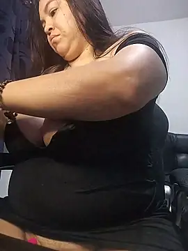 Snapshot of LucyDiamonds1 chatting on 02.17.26 LucyDiamonds1 online show from 02.17.26