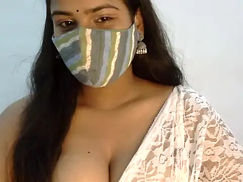 Curvy Nikita online show from 10.12.25