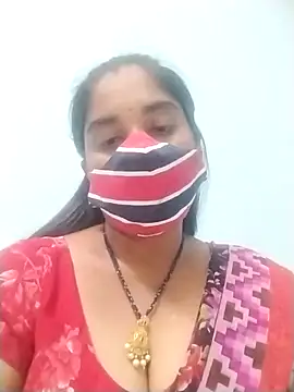 Snapshot of Mahaitha chatting on 10.01.25 Mahaitha online show from 10.01.25