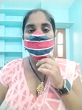 Snapshot of Mahaitha chatting on 10.10.25 Mahaitha online show from 10.10.25